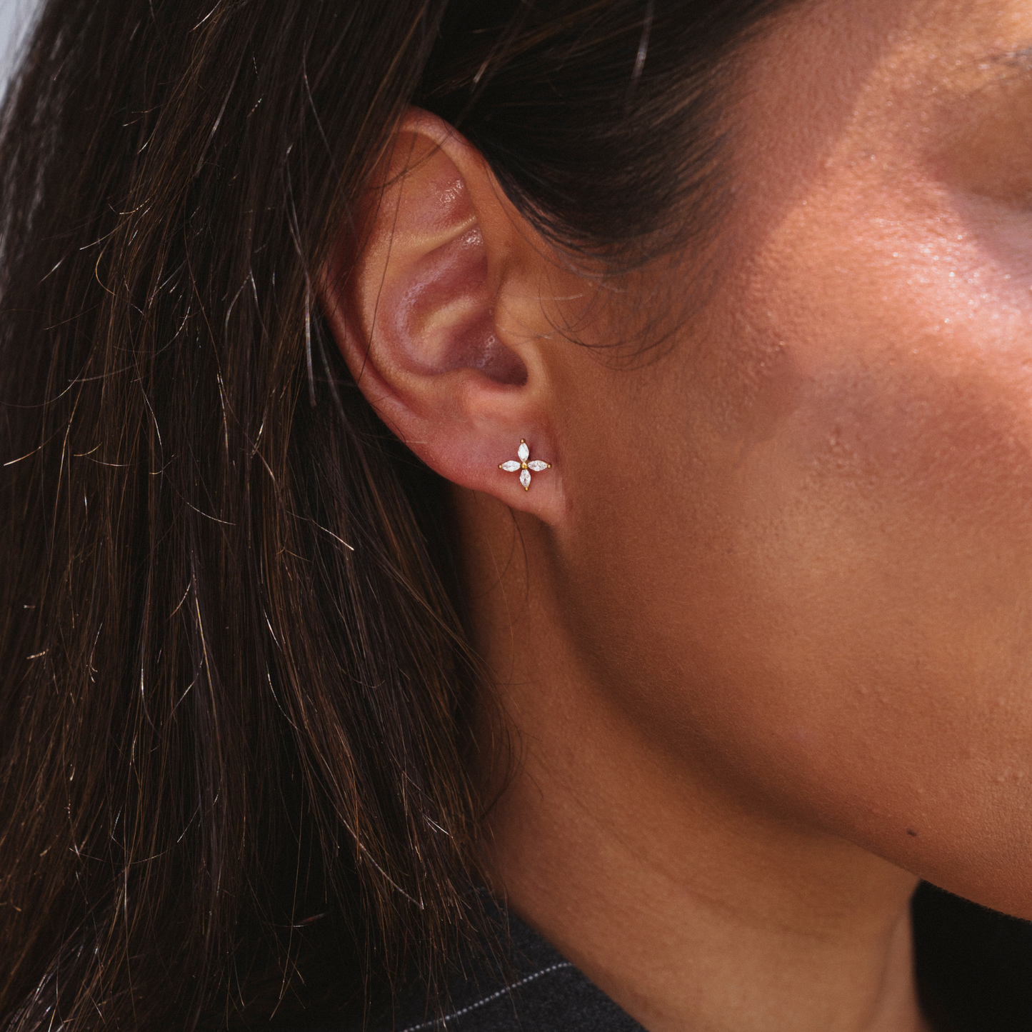 Yumi Essence Studs