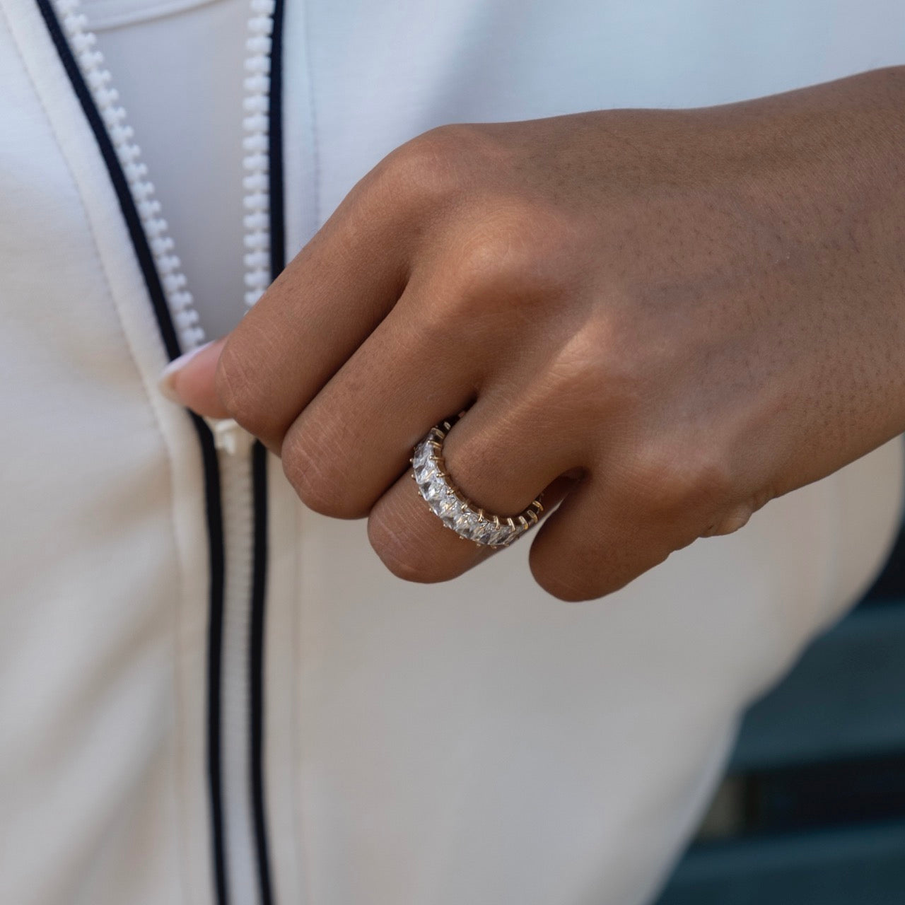 De Emerald Glow Ring