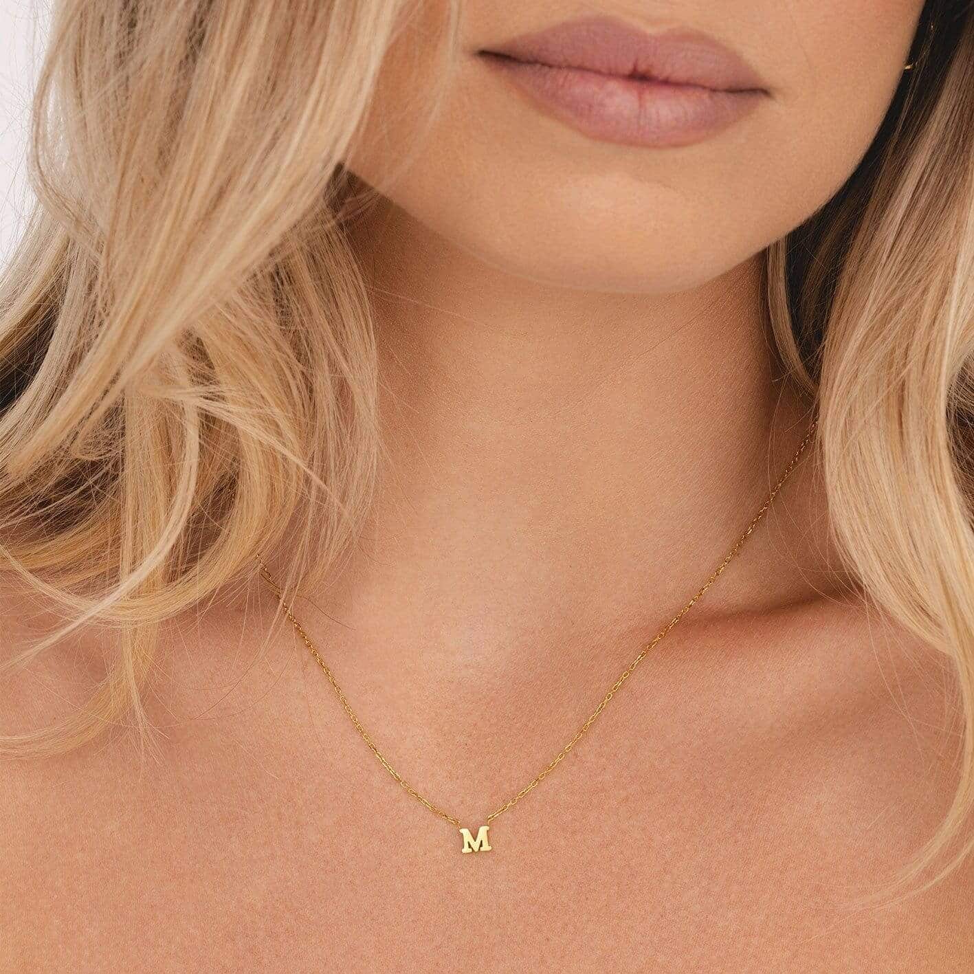 Adore Initial Necklace – Minimalistische Ketting met Persoonlijke Letter (Waterproof & Tijdloos)