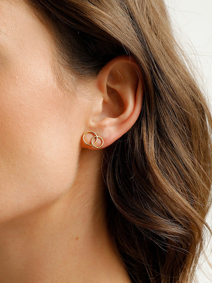 De Circle Flow Studs