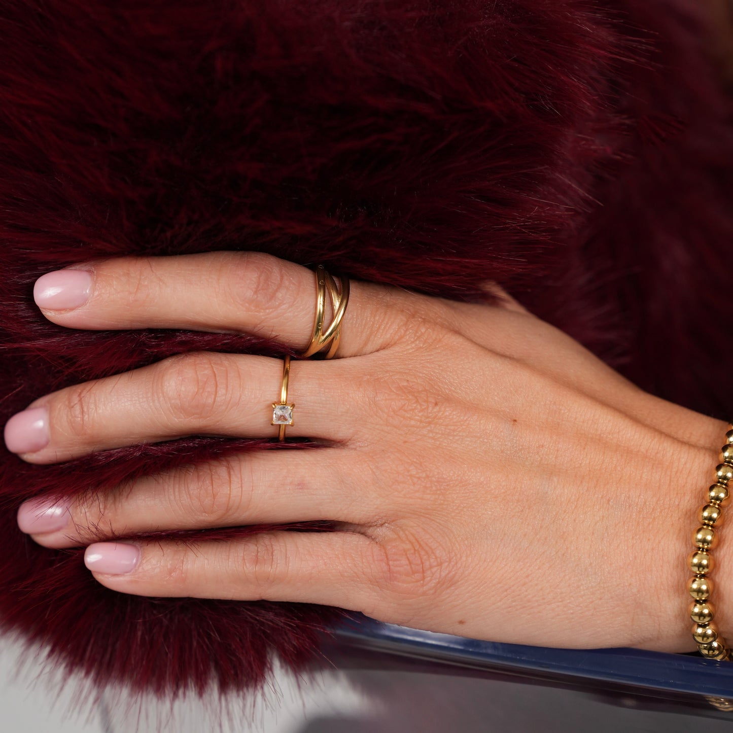 De Triple Whisper Ring