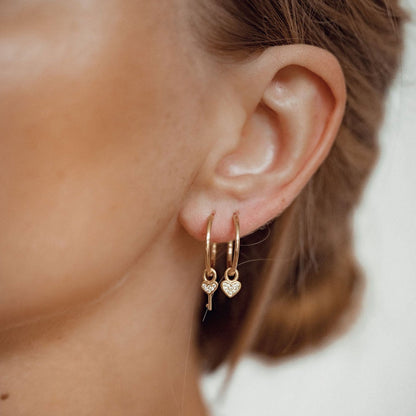 De Key & Heart Hoops