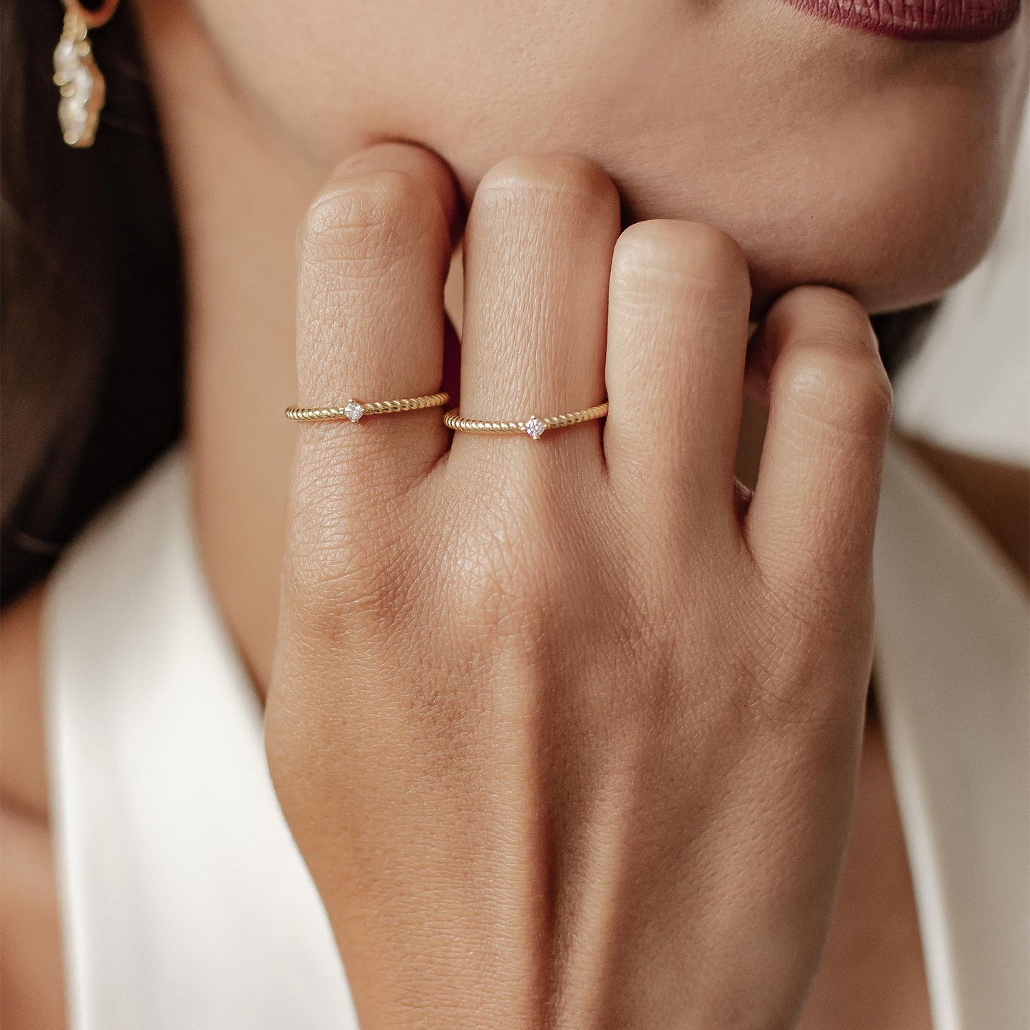 De Gemstone Twist Ring