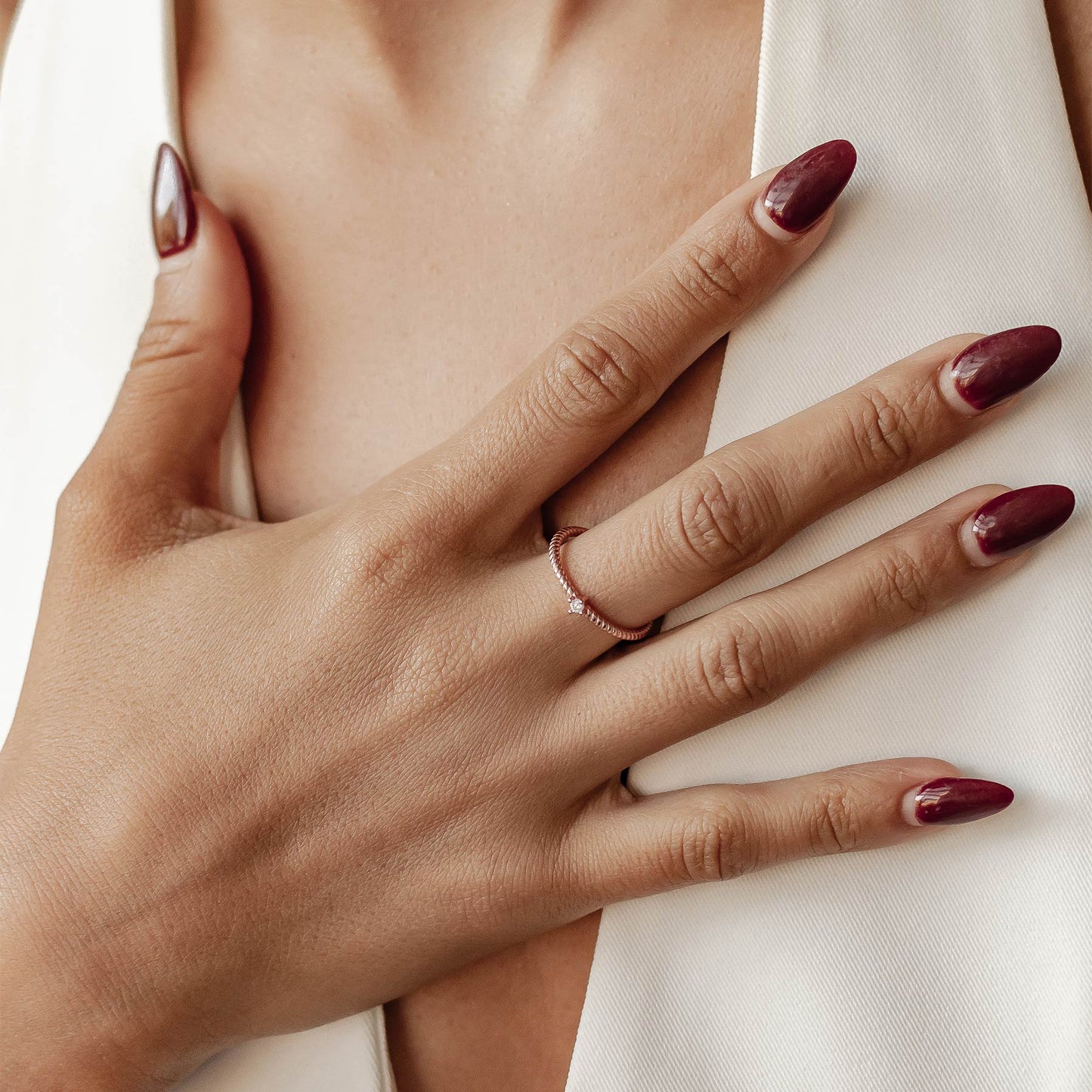 De Gemstone Twist Ring