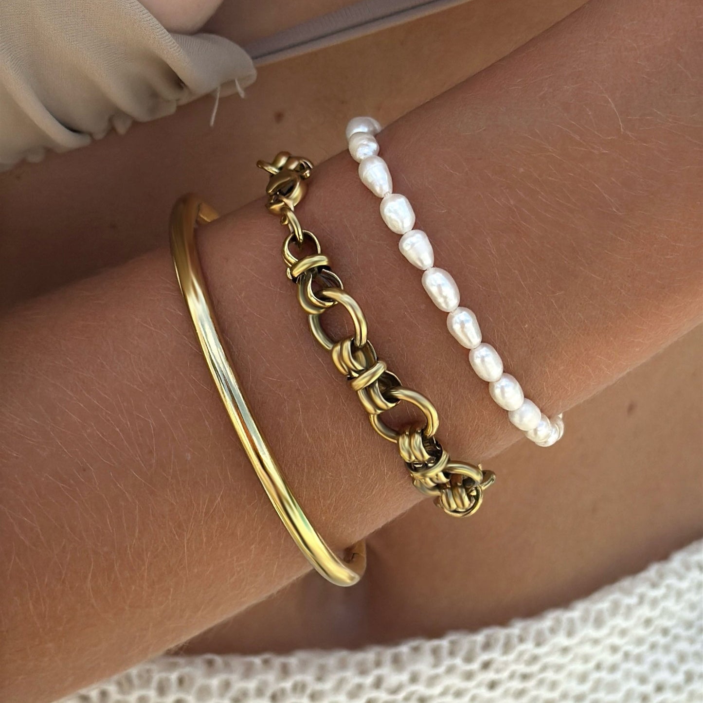 Loop Glow Bracelet