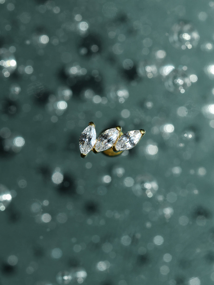 De Leaf Curve Piercing