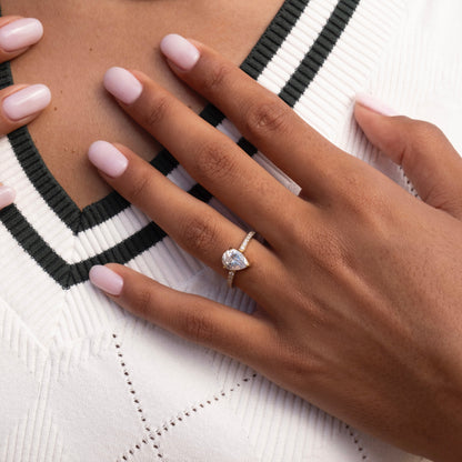 De Pear Grace Ring