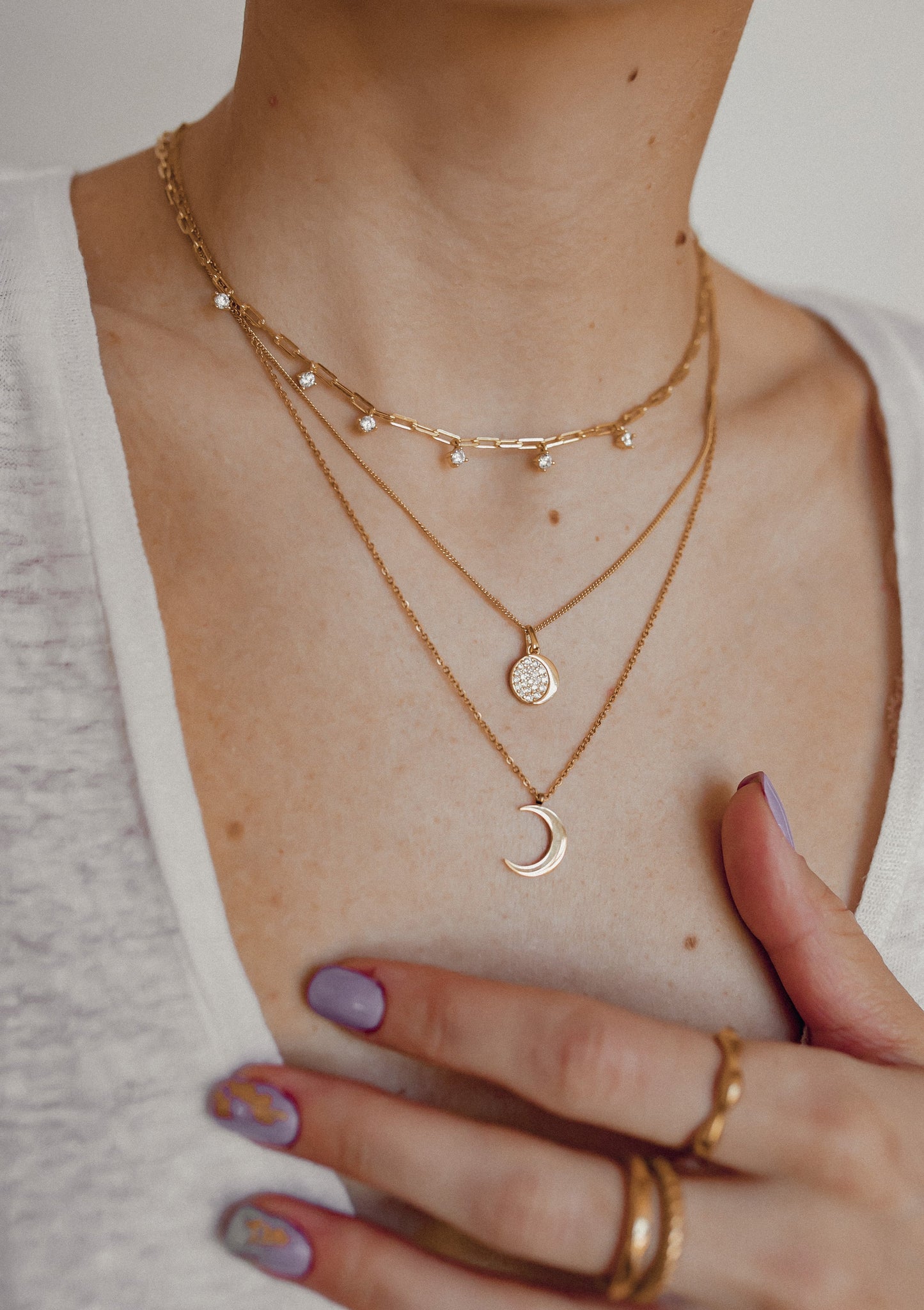 De Crescent Whisper Ketting