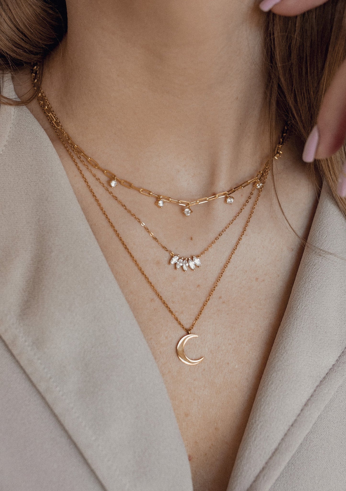 De Crescent Whisper Ketting