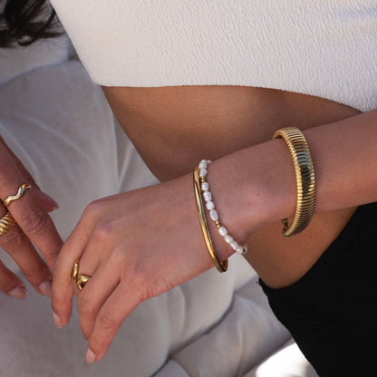 Minimal Glow Bracelet