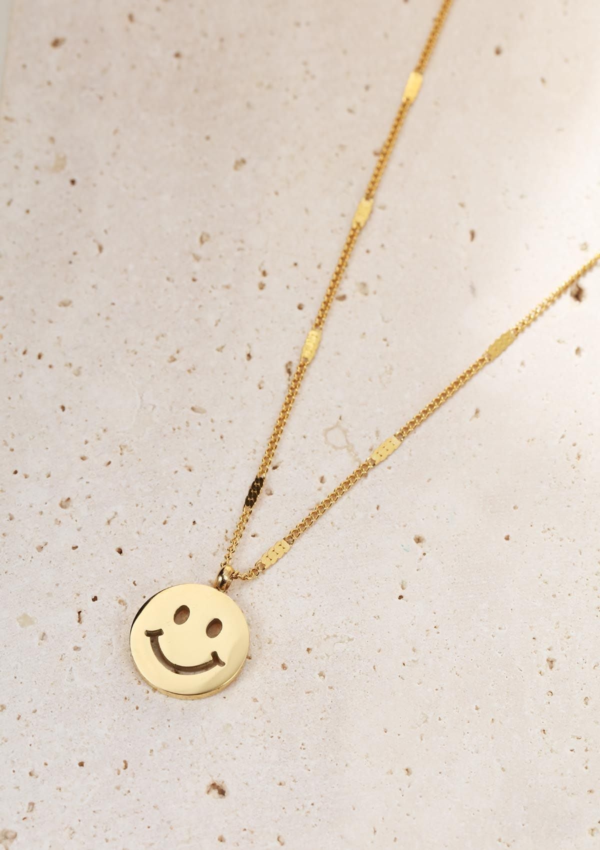 De Smiley Spirit Ketting